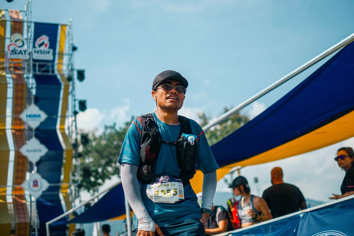 Sarve___tanvesh's tweet photo. A dream come true. Competed in my first UTMB

Have dreamt about UTMBs since I started running and finally showing up to one of them felt unreal. That overwhelming feeling at the start line, seeing all these flags from all around the world, is something else. https://t.co/bABr9R3SQ8
