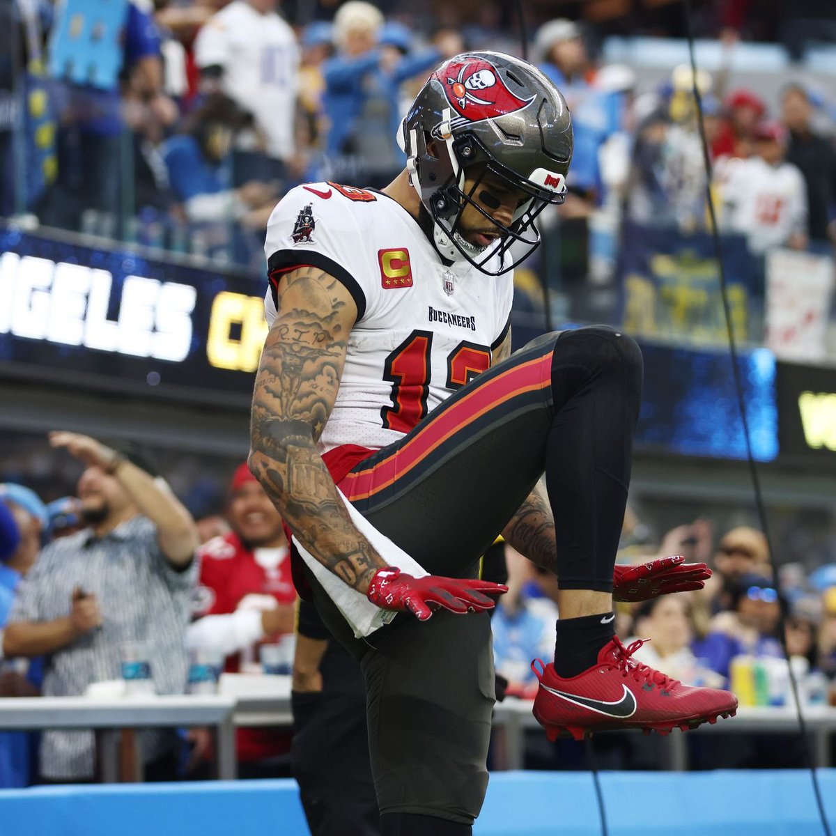 Heading into week 16, the #Bucs are ranked 12th on the #NFL's power rankings🤔

They say: "They have a lead in the NFC South race and suddenly have won four straight, including three on the road." #WeAreTheKrewe