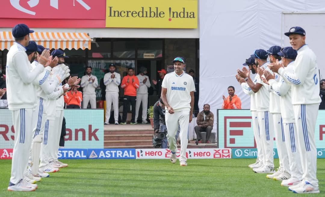 adityarasingh's tweet photo. T264: I think Ashwin was the pillar of Team India. He can bat, he can bowl, but when he bowled, he bowled like a magician, the world-class spinner, the legendary #ravichandranashwin retired from international cricket. Thanks for entertaining us Anna. https://t.co/KWIsrmd5uM