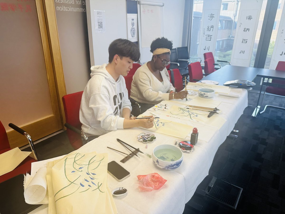 Want to learn Chinese?

Don’t miss our Chinese language courses and Chinese New Year cultural taste events!

📚 Language Courses: From beginners to daily conversations, learn Chinese easily with fun and interactive lessons!

🔗Sign up link：
eventbrite.co.uk/organizations/…