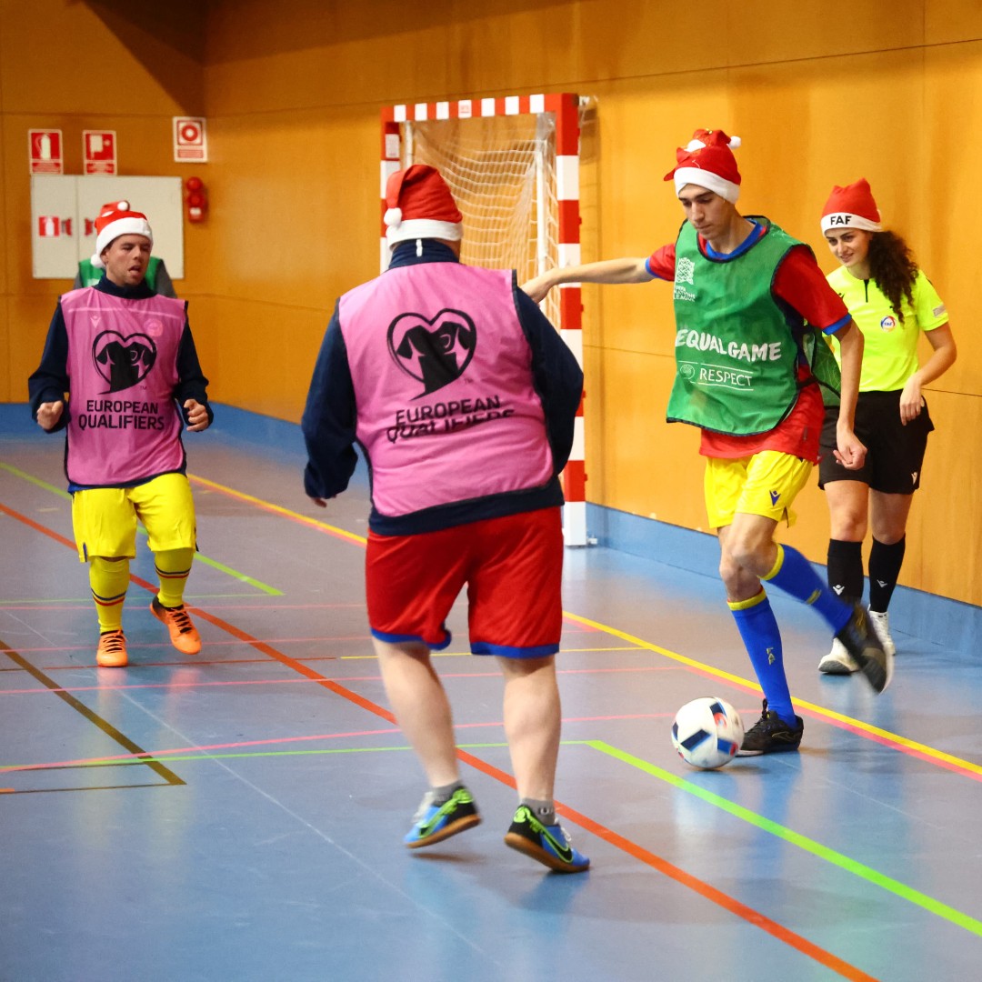 🥰 Tradicional entrenament de Nadal amb l'equip d'Special Olympics! 🎄😃
🔝 Moltes gràcies equip!! Ens ho hem passat molt bé! ⚽🇦🇩