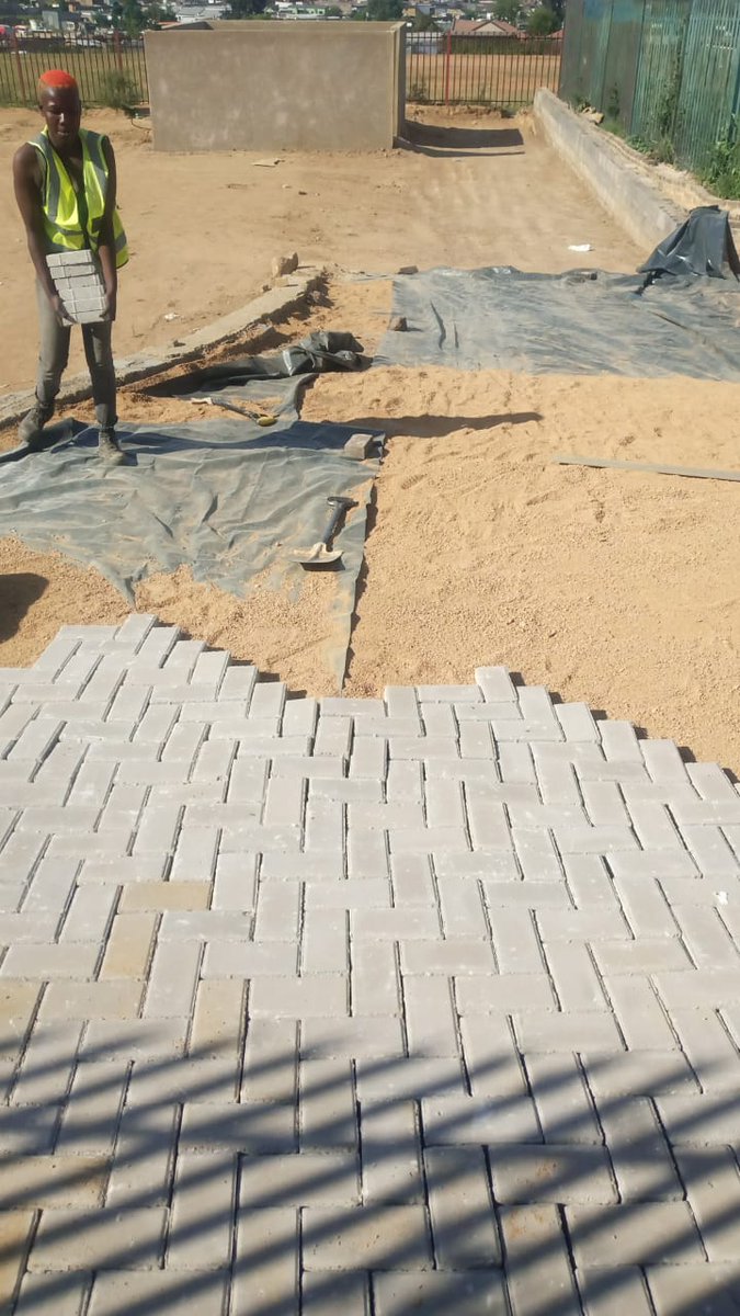 TrevorNoahFdn's tweet image. 🚧 FIP Hall Update: Progress in Motion!

✅ Paving at the refuse yard is underway for better stormwater drainage.
🔄 Coming in 2025: cement flooring, ceilings, windows, tiles &amp;amp; more paving.
Excited to see this community hub take shape! #FIPUpdate #BuildingForTomorrow