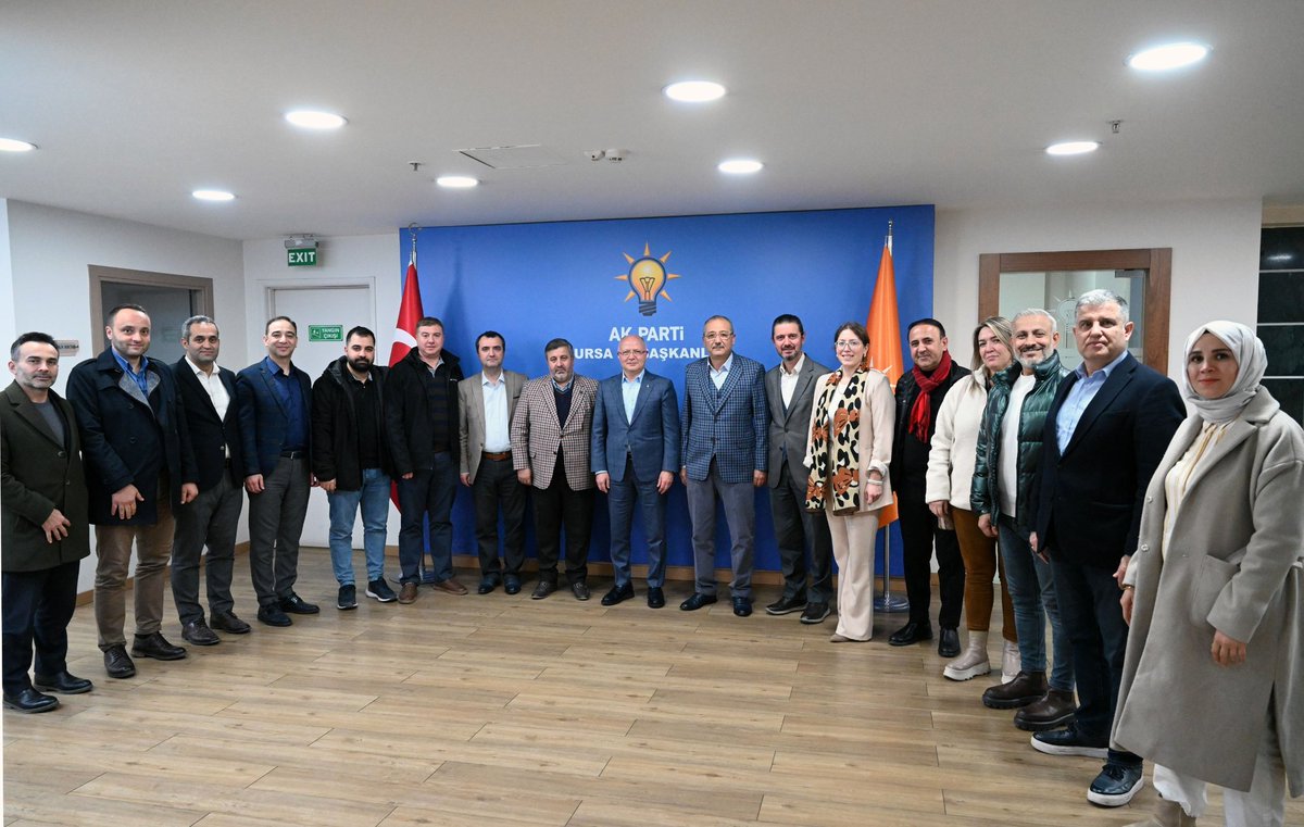 akpartibrs's tweet photo. İl Başkanımız Sayın Davut Gürkan, TR Düşünce Kulübü Genel Başkanı Ercan Yakut ve Yönetim Kurulu Üyelerini İl Başkanlığımızda misafir etti. 

@davutgurkan https://t.co/GPb1mfFJNd