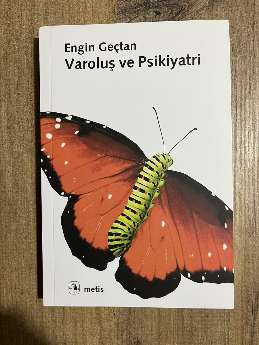 “Çocukluk yıllarından alacağı ol­mayan bir insan düşünemiyorum. Çoğumuz bunun bıraktığı boşluğun yetişkin yaşamımızda giderilmesini bekliyoruz, özel­likle de yakın ilişkilerimizde. Kimimiz, geçmişten kaynaklan­dığını bilmeksizin yaşanan bu boşluktan ötürü yetişkin yaşamı­mızı