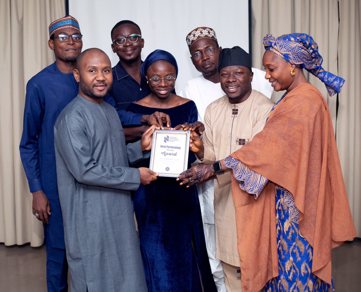 LouisAzige's tweet photo. Pleased to be honoured by my colleagues at @NasarawaInvest with;
1. Employee of the Year Award
2. Dedication and Commitment Award 
3. Leadership Excellence Award 

The Team I lead, Ease of Doing Business was also awarded “Best Performing Team”

We shall do more in 2025 &amp; beyond https://t.co/eG3SEXy7Dt