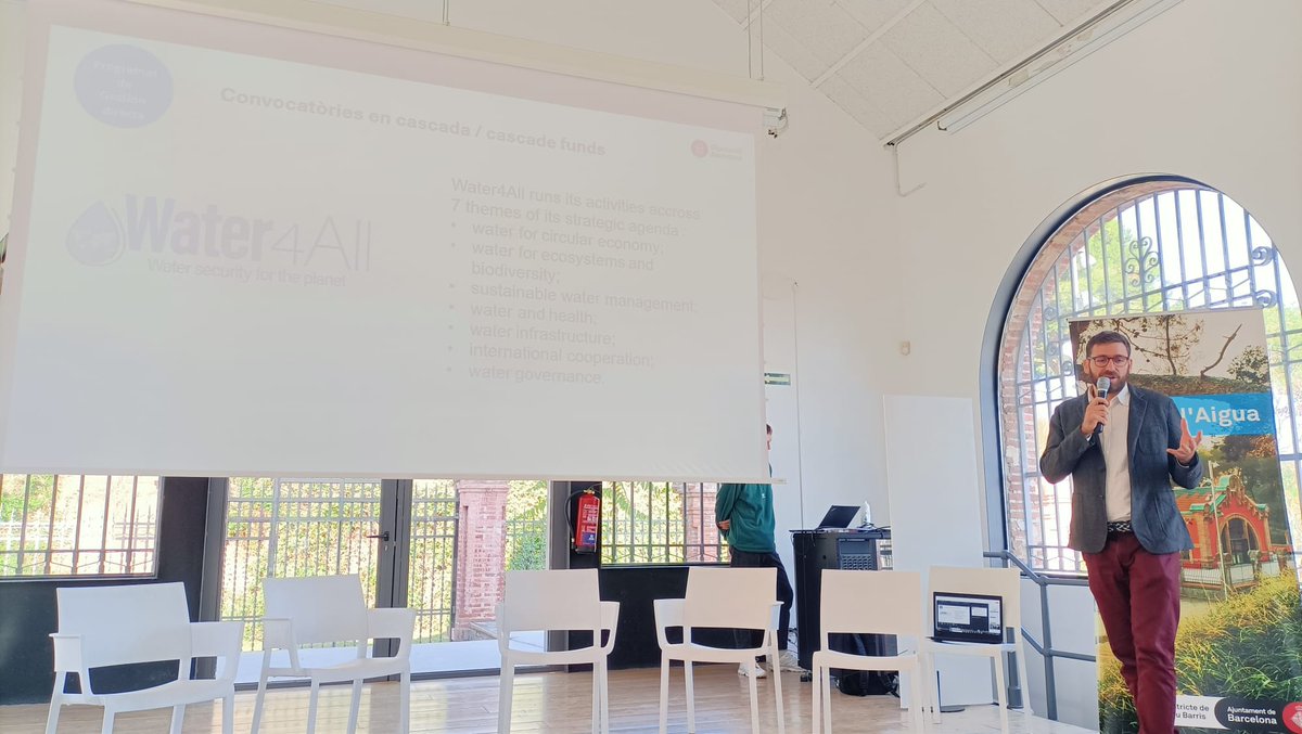 Relacions Internacionals Diputació de Barcelona (@intdiba) on Twitter photo 💧 Participem a l’acte final del projecte <a href="/Simil_cat/">Programa SIMIL d'emparellament Científic-Polític</a> d'emparellament entre ciència i polítics del món local, executat pel <a href="/BETA_TechCenter/">BETA Tech Center</a> i que enguany ha tractat sobre la gestió de l'aigua . Des de la <a href="/intdiba/">intdiba</a> expliquem les oportunitats de finançament UE en aquest àmbit 💧 Participem a l’acte final del projecte <a href="/Simil_cat/">Programa SIMIL d'emparellament Científic-Polític</a> d'emparellament entre ciència i polítics del món local, executat pel <a href="/BETA_TechCenter/">BETA Tech Center</a> i que enguany ha tractat sobre la gestió de l'aigua . Des de la <a href="/intdiba/">intdiba</a> expliquem les oportunitats de finançament UE en aquest àmbit