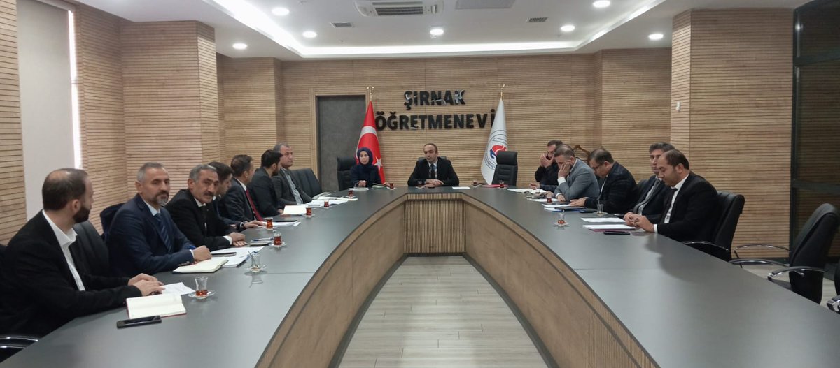 İl Millî Eğitim Müdür Yardımcımız Mehmet TATAR ve Şube Müdürümüz Semra ÖGEL'in katılımıyla, Hayat Boyu Öğrenmeden sorumlu ilçe şube müdürlerimiz ve İlçe Halk Eğitimi Merkezi müdürlerimiz ile planlama ve koordinasyon toplantısı gerçekleştirildi.

<a href="/tcmeb/">Millî Eğitim Bakanlığı</a> <a href="/BirolEkici73/">Birol Ekici</a> <a href="/bycandiroglu/">Bilal Hoca</a>