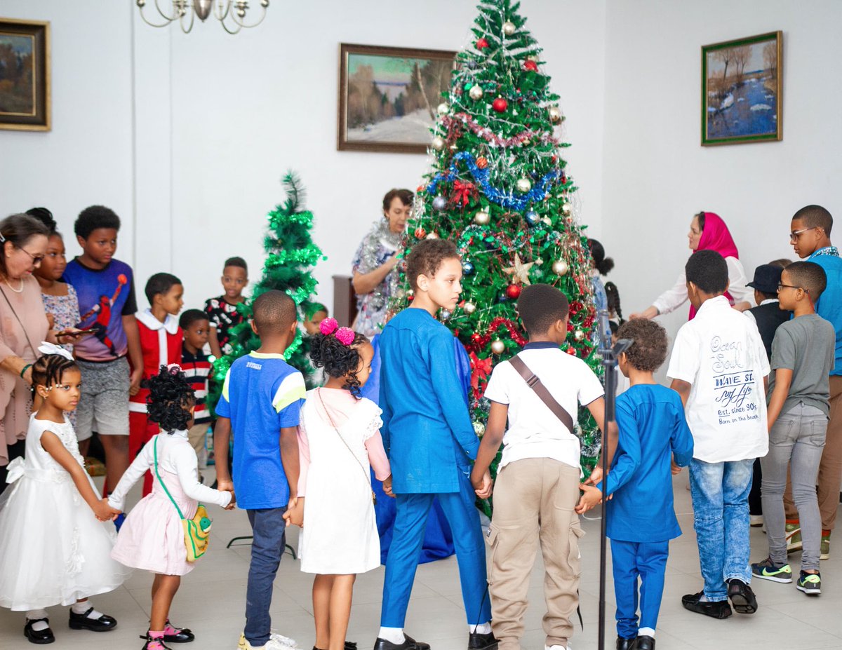 🇷🇺🎄🇷🇺 Fête de Nouvel An pour les enfants à l'Ambassade de Russie au Cameroun 

🇷🇺🎄🇷🇺 New Year's party for children at the Russian Embassy in Cameroon