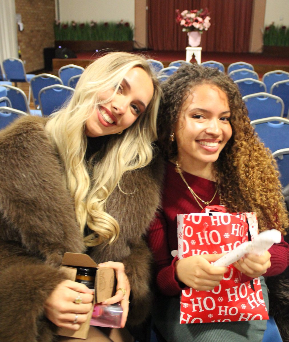 hcstudents_'s tweet photo. Hope you're all enjoying the start of the holiday season!🎉 Here are some highlights from our cookout! 🍽️:
Join us on Sundays on our livestream on FOWM. Bible studies will resume on January 20th, 2025 – we can't wait for what’s next!🎄 🙌 

#egham #2025 #newyear #harvestimechurch https://t.co/P5vu70InuC