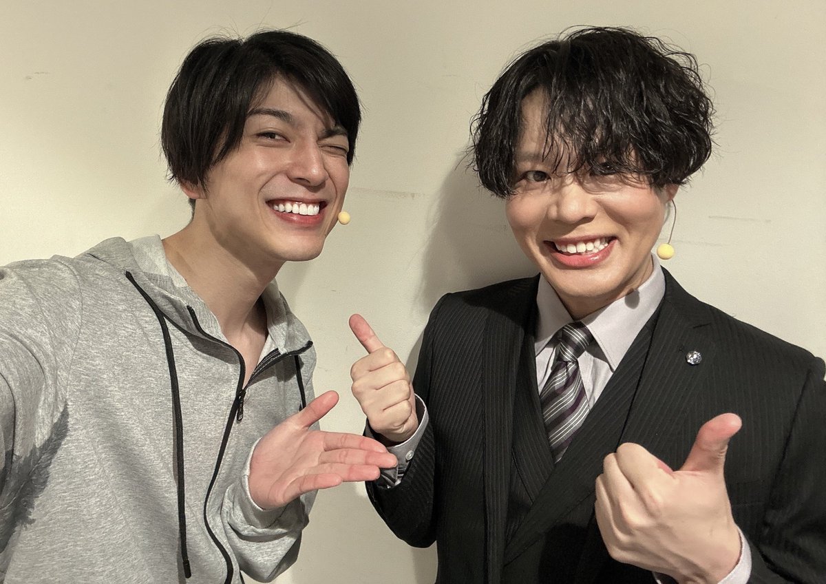 junya_komatsu's tweet photo. #フェイス
ご来場いただき、ありがとうございました。
大高さん演出のもと、神尾さんと一緒に板の上に立つことができて嬉しかったです。
そしてこの作品の空気感をヒリヒリと感じれたこと、瀬尾一樹という人間を演じさせていただけたこと、とても幸せです。
大千穐楽は声援を送らせていただきます。 https://t.co/Dq52gDgzP9