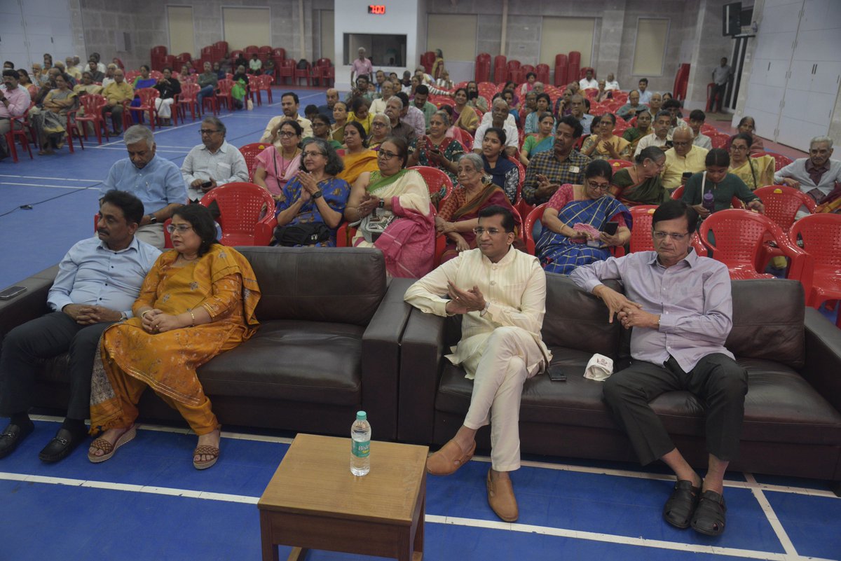 OhMaRgazhi Event - 17th December

#OhMaRgazhi #MargazhiSeason #CarnaticMusic #IndianMusic #LiveConcert #ClassicalMusic #ChennaiEvents #NeyveliSanthanagopalan #MusicLovers #IndianClassicalMusic #Rhythm #MargazhiFestival #OMR #decemberconcerts #margazhiseason #chennaiconcert