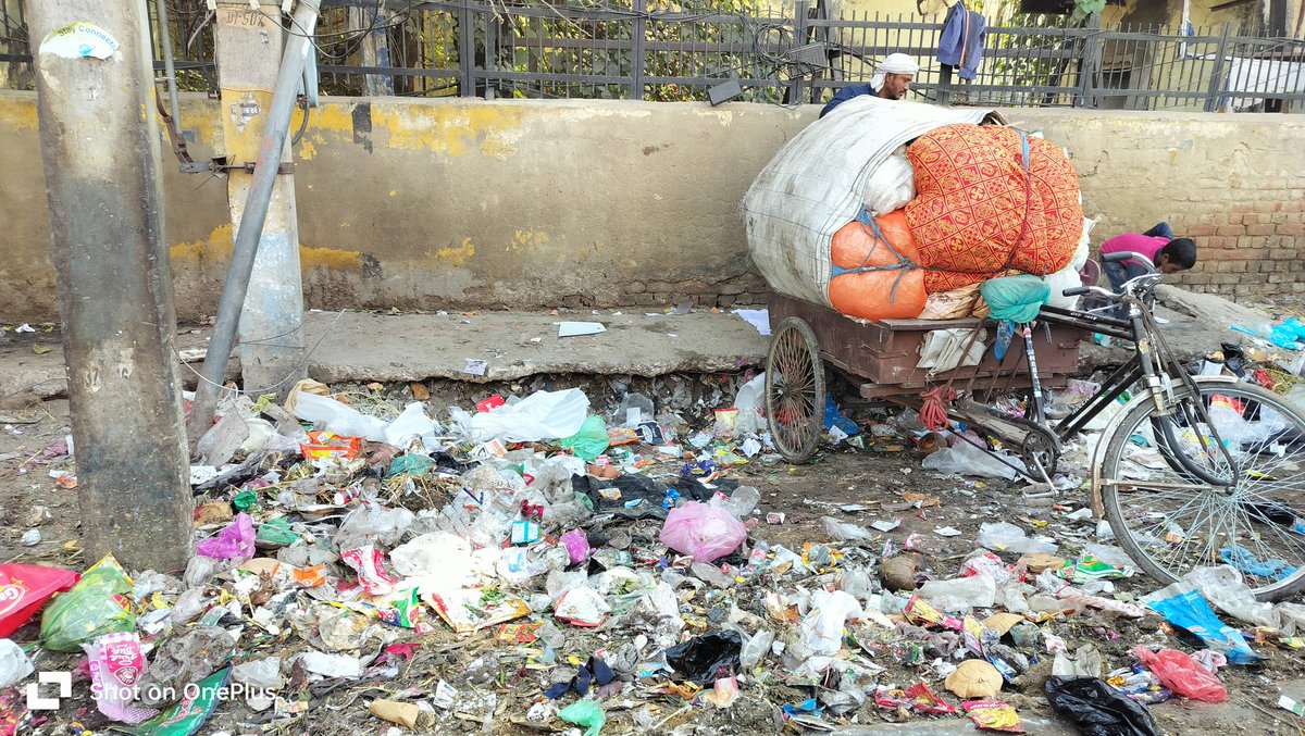 IndianArmy6's tweet image. Sir, this is not swachh Bharat. Location is jhajjar chok rewari in front of main post office. Kindly do the needful.@DC_Rewari