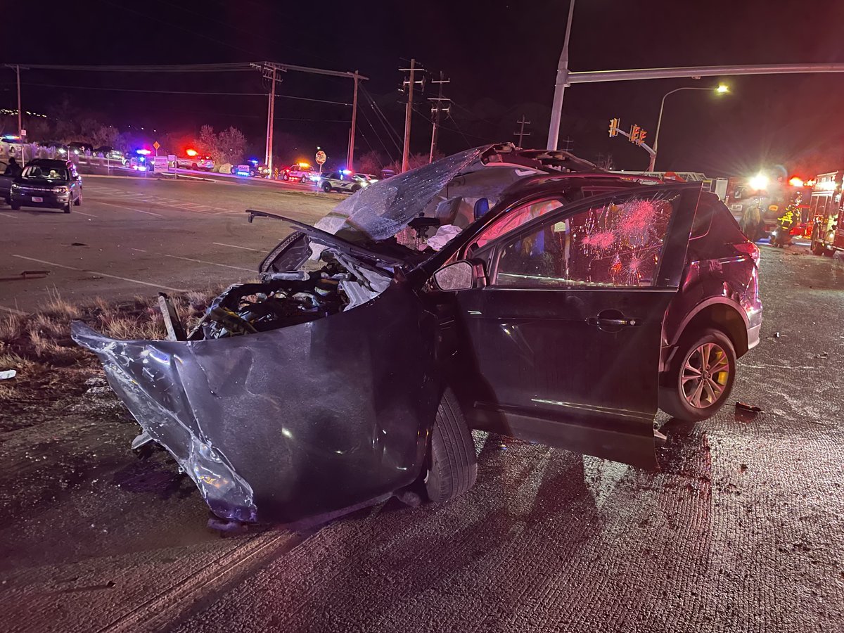 SLCScanner's tweet image. #Breaking #WVCPD confirms connection between Tuesday night Rockwood Way #shooting and fatal crash on U-201 in Magna. Stby for details.