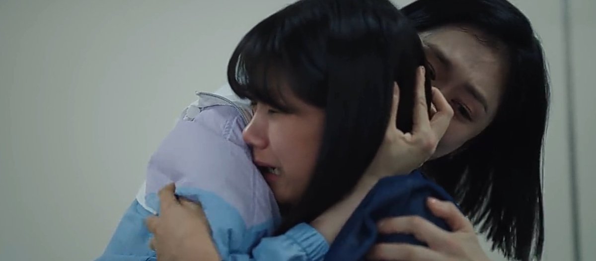 pathogil's tweet photo. they should receive all the accolades possible for making me cry 11 episodes straight (and counting)
#GoodPartner #GoodPartnerEp11 https://t.co/4i2xW0mTNe