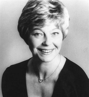 daveainsworth63's tweet photo. Remembering the great British actress Rosemary Leach who was born on this day in 1935. She won a BAFTA for her role in That'll Be The Day and an Olivier for 84 Charing Cross Road. She died in 2017. #RosemaryLeach #TheJewelInTheCrown #MyFamily #TheCharmer #BerkeleySquare #Doctors https://t.co/HPkq5q1tkX