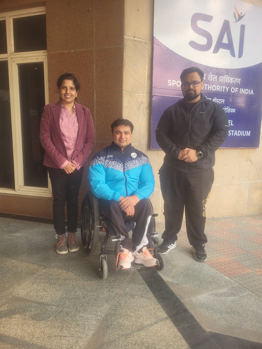 vibhapandey's tweet photo. With para olympic player Sh. Ashok Malik ji @AshokMalikPower with @RamanRaag discussing @dronaparasports operations. 

#paraolympics #parapowerlifting #sports #haryana #academy #athletes @Media_SAI https://t.co/sYXbVnOCev