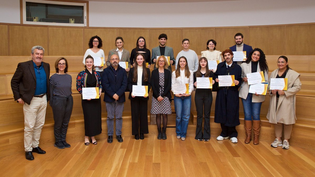 Ayer tuvo lugar la entrega de los premios a los mejores trabajos de fin de grado y fin de máster en la UA.
Enmarcados en las cátedras de Responsabilidad Social, de Brecha Digital Generacional y de Cultura Gitana.
¡Enhorabuena! 👏
Más info en s.ua.es/va/KKBx