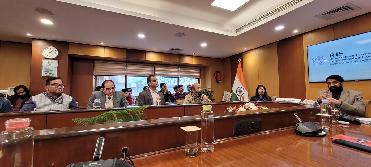 RIS (@ris_newdelhi) on Twitter photo RIS Family warmly welcomes H.E. Amb Prof <a href="/anil_sooklal/">Professor Anil Sooklal</a>, High Commissioner of Republic of South Africa in India and Senior Adjunct Fellow, RIS
Thank you Sir for interaction with faculty and sharing eloquent insights on rise and role of #GlobalSouth
#G20, #BRICS, RIS Family warmly welcomes H.E. Amb Prof <a href="/anil_sooklal/">Professor Anil Sooklal</a>, High Commissioner of Republic of South Africa in India and Senior Adjunct Fellow, RIS
Thank you Sir for interaction with faculty and sharing eloquent insights on rise and role of #GlobalSouth
#G20, #BRICS,