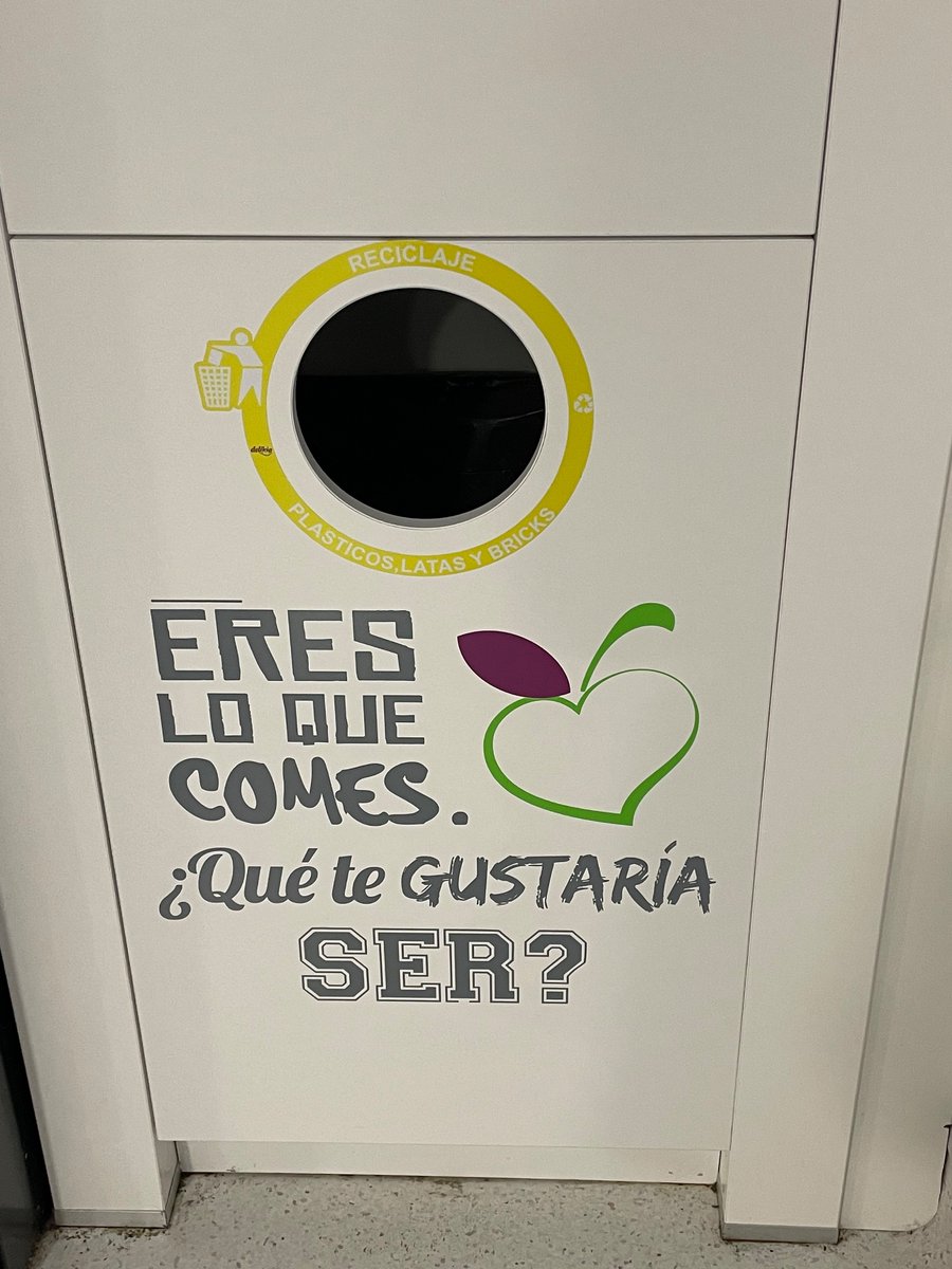 nalonsoleal's tweet photo. Poesía en el hospital https://t.co/tOiLyHvPuW