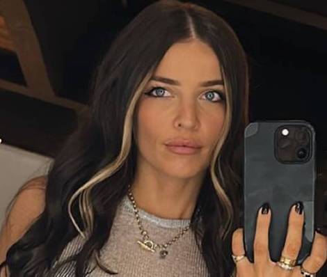 dailystar's tweet photo. Phillip Schofield's daughter lets loose on girls holiday with cheeky bikini snap #phillipschofield #bikini #girlsholiday https://t.co/PhJKlqWyFM https://t.co/OkBLR6Y5cr