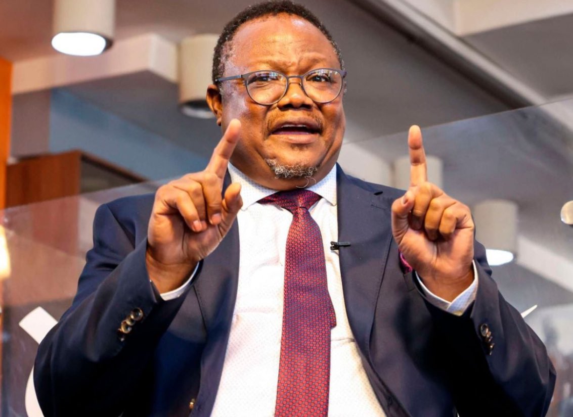 Mhe. <a href="/TunduALissu/">Tundu Antiphas Lissu</a> ni Taasisi inayotembea!!! 

Anaweza kuwa hana pesa lakini ana Watu wanamfuata kwa msimamo wake na si pesa.

TAL ni Hazina kwa Taifa.

#NiYeye