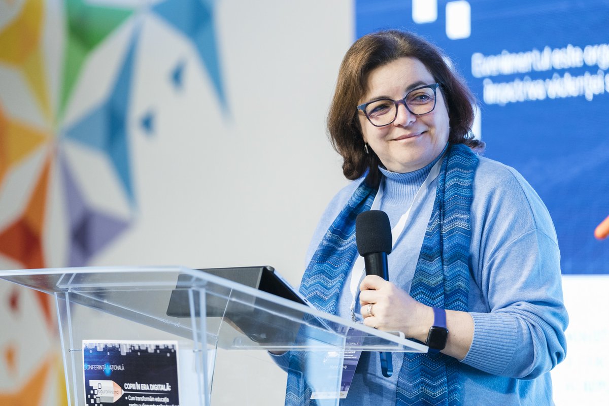 UNICEFMoldova's tweet image. 🌐Every child deserves to feel #safeonline. At the National Children's Online Safety Conference, supported by @BMZ_Bund &amp;amp; @KfW_FZ_int, 3 schools were named Online Safety Models &amp;amp; 10 teachers - Ambassadors in this field. Together, we create a safe #digitalenvironment for kids.