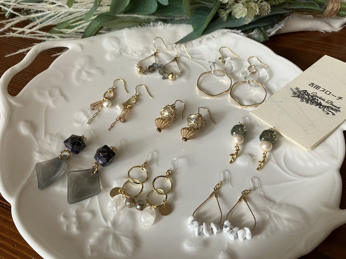 yoshida_brooch's tweet photo. 2024/12/18 wed
.
プレゼントにとお選びいただきました。
お買い上げありがとうございます！
.
#吉田ブローチ https://t.co/mMIphGP6Ce