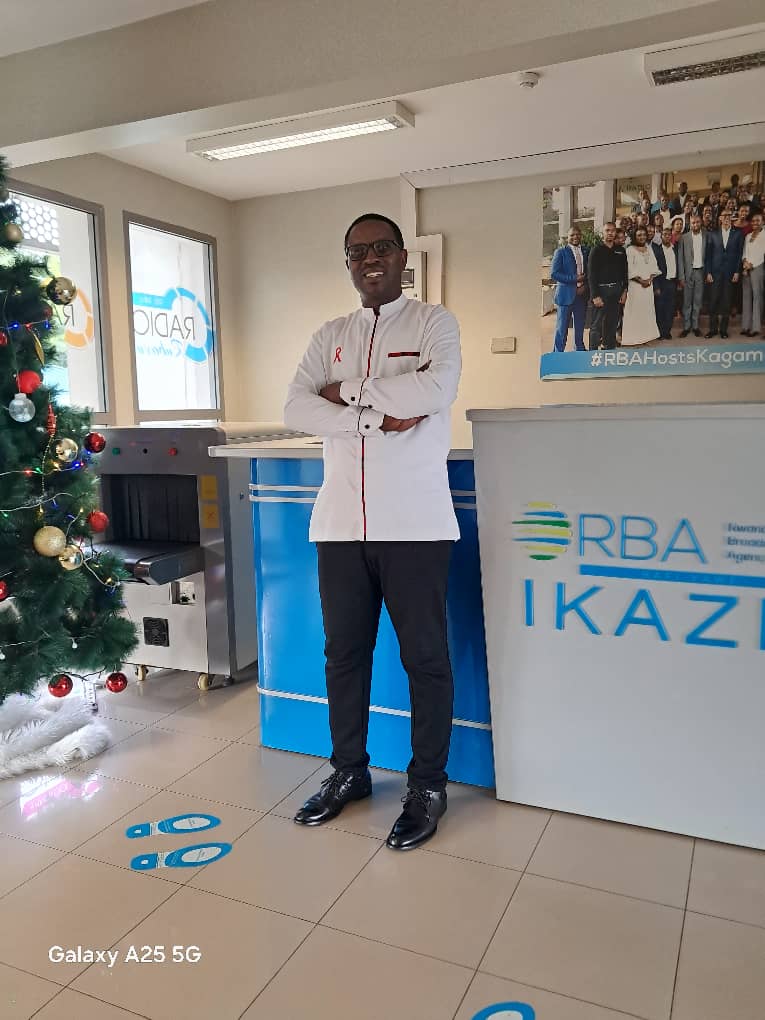 jberchtugire's tweet photo. @rbarwanda I am humbled to contribute to this important show, raising awareness about #HIV Prevention and Care. The intro. of injectable #PrEP Cabotegravir #CAB-LA is a game-changer for high-risk groups like #SDCs, #MSM, #FSWs, and #AGYWs. Let’s address misconceptions #EndStigma, #EndAIDS. https://t.co/WVwK43WBaw