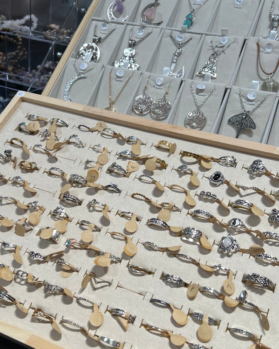 midsummer_place's tweet photo. Visit our #ChristmasMarket, open daily until Christmas Eve! Shop small, find unique gifts, and spread the festive cheer! โจ๐
๐In the old GAP unit, outside Leon
https://t.co/sTVx8949CS
#ShopLocal #MidsummerPlace #MidsummerPlaceMK #ChristmasMarket #MidsummerChristmasMarket https://t.co/VzohOWN5Ec