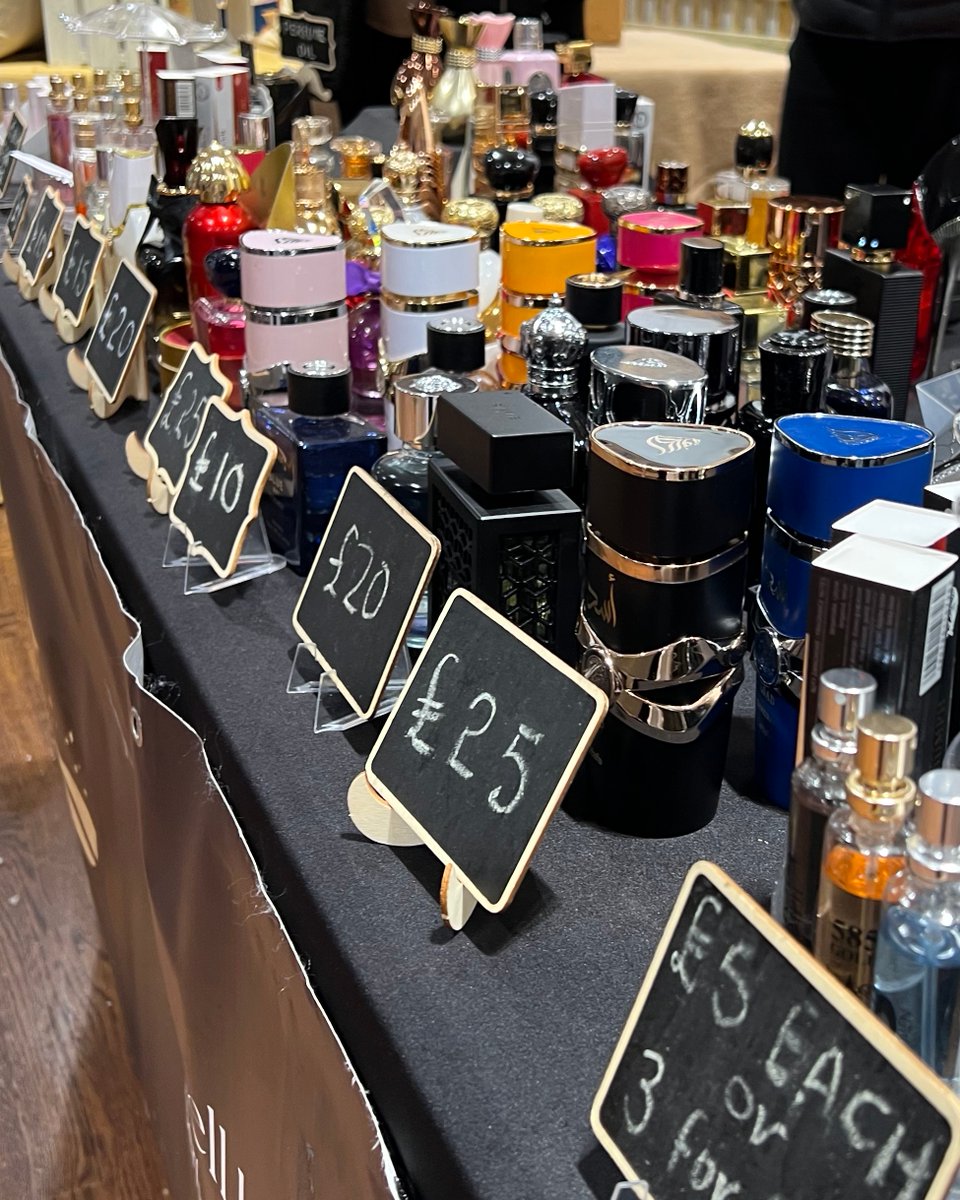 midsummer_place's tweet photo. Visit our #ChristmasMarket, open daily until Christmas Eve! Shop small, find unique gifts, and spread the festive cheer! โจ๐
๐In the old GAP unit, outside Leon
https://t.co/sTVx8949CS
#ShopLocal #MidsummerPlace #MidsummerPlaceMK #ChristmasMarket #MidsummerChristmasMarket https://t.co/VzohOWN5Ec