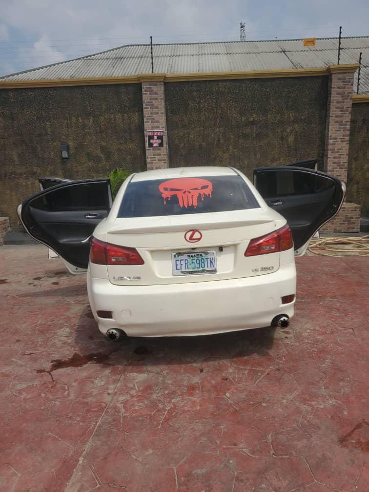 amiru_johnson's tweet photo. Available Lexus IS250 2007 upgraded 
Excellent engine ✅
AC chilling ✅
Transmission ✅
Price :₦5.8m
Location: Port Harcourt, Rivers State https://t.co/6NwzVshIRG