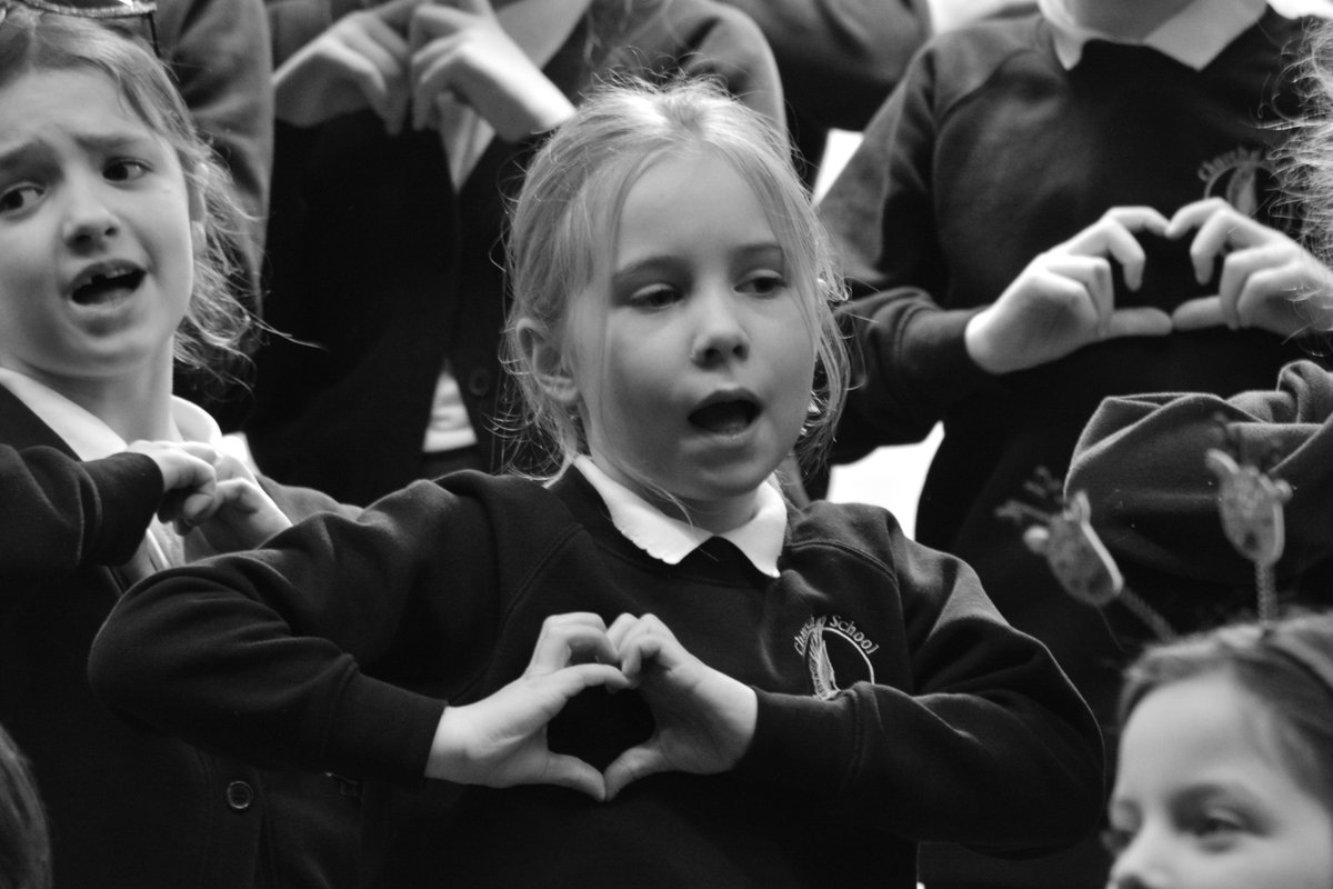 BaildonCE's tweet photo. Well done again to all our performers at last nights Christ music concert. Please enjoy some pictures of our of our talented performers. #timetoSOAR #SOAR https://t.co/e1YT07gDMo