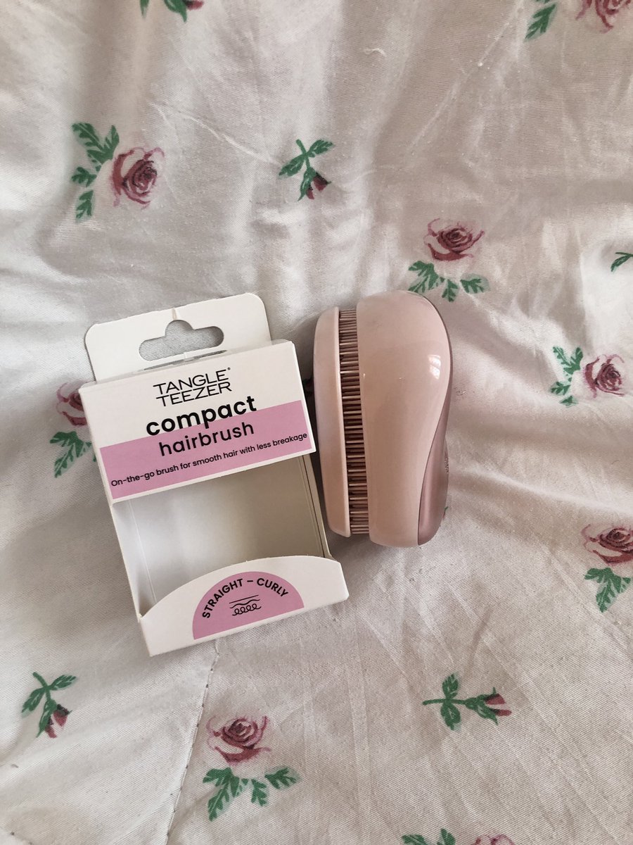 llwuuuu's tweet photo. ส่งต่อหวี Tangle Teezer
Compact Pink matt 💗

390 รส. 

#ส่งต่อ #tangleteezer #ส่งต่อtangleteezer 
#ส่งต่อหวี #ส่งต่อเสื้อผ้า #ส่งต่อเครื่องสำอางค์ #ส่งต่อคสอ #ส่งต่อเครื่องสําอาง https://t.co/ve3G6SkQtz