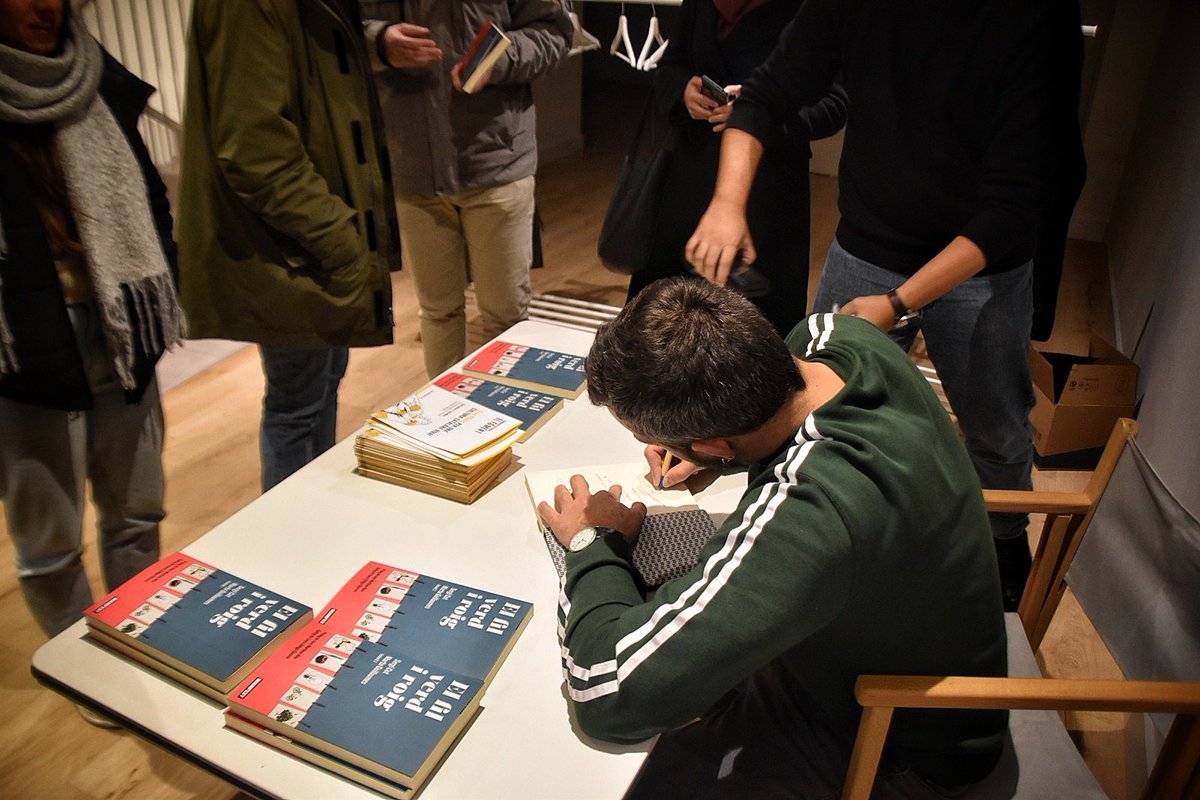 Manifest Llibres tweet media