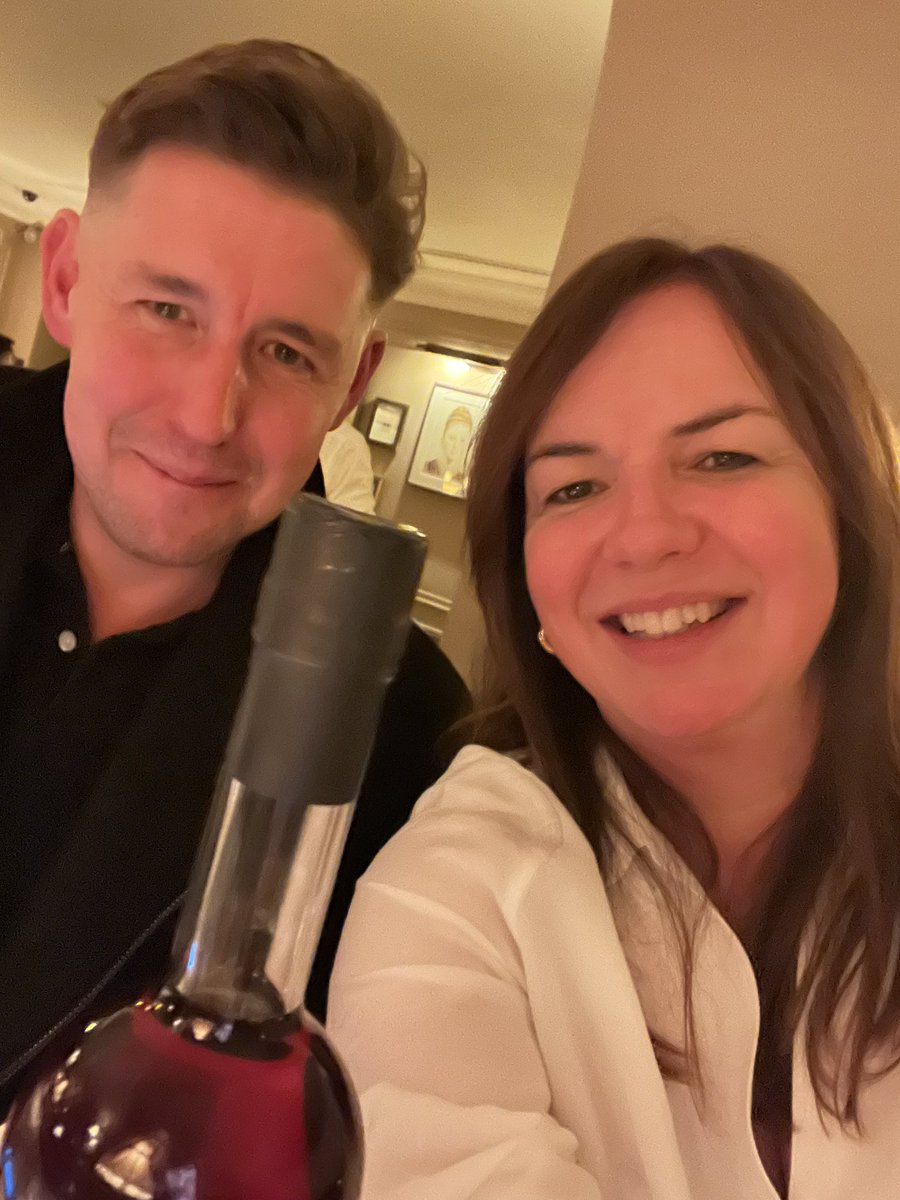 Congratulations <a href="/PaulTwinn/">Paul Twinn</a>. As <a href="/bbclaurak/">Laura Kuenssberg</a> says he’s a legend and a brilliant friend too. Lucky <a href="/BethRigby/">Beth Rigby</a> <a href="/SkyNews/">Sky News</a> 
Thanks for a brilliant time Twinny !