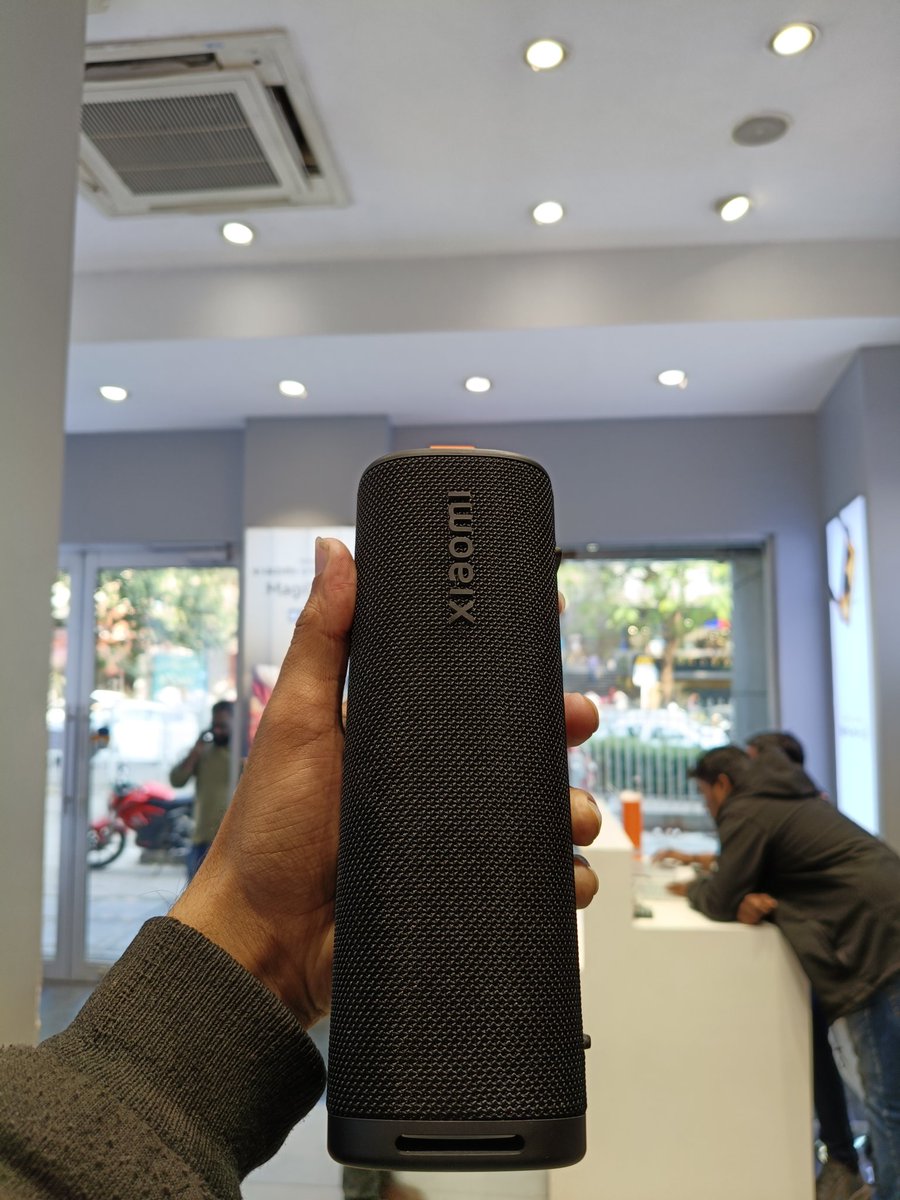 I had the opportunity for handson experience of #RedmiNote14 series along with #RedmiBuds6 and #XiaomiSoundOutdoorSpeaker 
At Mi Home, Pune. 

Thank you @MiFCPune and <a href="/RedmiIndia/">Redmi India</a> for this incredible opportunity