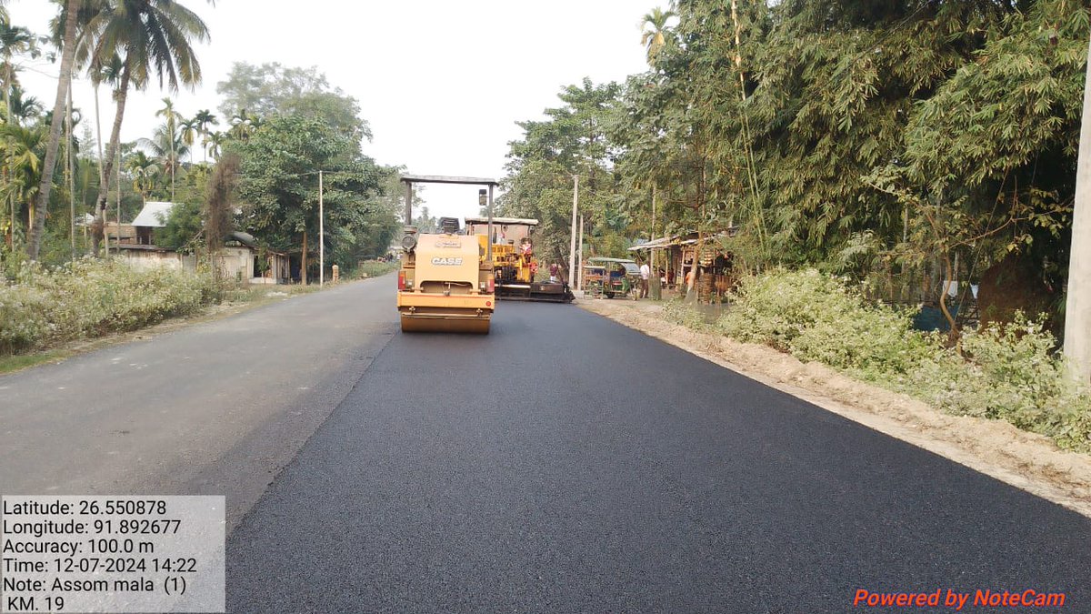 Bitchem_SM's tweet photo. Engineered for strength, built for endurance — BitChem PMB70, the bitumen that ensures smoother, longer-lasting roads. 
Project name: Sipajhar to Dolongghat Package-II, Darrang &amp; Udalguri District. Road completed in 2024 with Bitchem PMB 70 under Asom Mala1

#bitchem #roads #pmb https://t.co/mlDV44ddQs