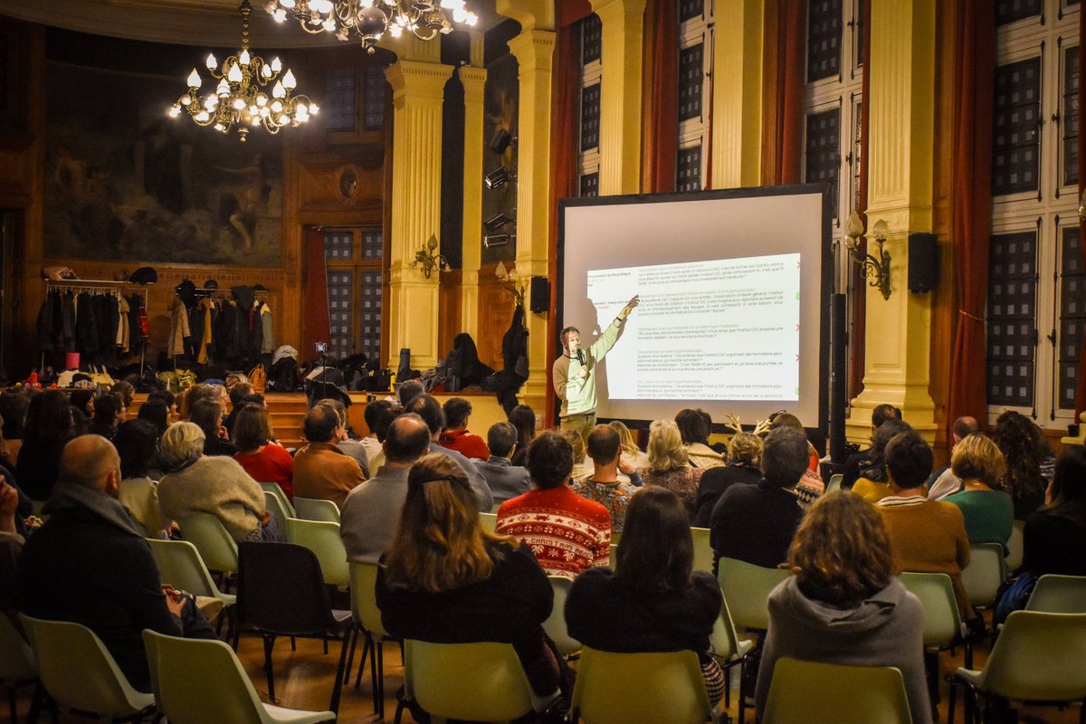 #Viedelacademie
La Convention des Entreprises pour le Climat (<a href="/CEC_impact/">CEC (Convention des Entreprises pour le Climat)</a>), ambitieux parcours pédagogique à destination des décideur·ses économiques de l’industrie culturelle, a tenu ce mardi 16/12 son séminaire de fin d’année avec l’Académie.