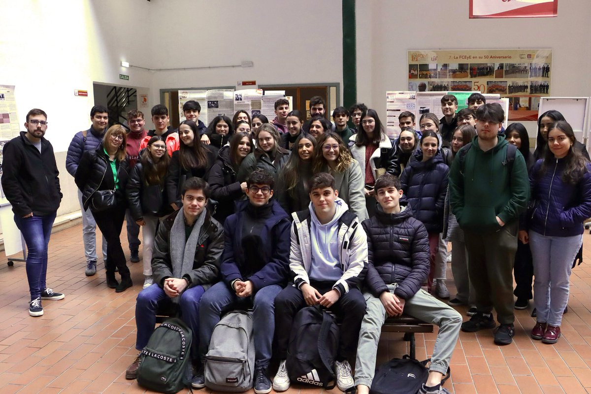 Facultad Económicas y Empresariales Univ. Sevilla (@fceyeus) on Twitter photo La Historia económica de España explicada por los alumnos de segundo de Economía.
La exposición de los posters permanecerá en el hall de @fceyeus hasta el 20 de diciembre
#HistoriaEconómica #Económicas #Empresariales
<a href="/unisevilla/">Universidad de Sevilla</a> La Historia económica de España explicada por los alumnos de segundo de Economía.
La exposición de los posters permanecerá en el hall de @fceyeus hasta el 20 de diciembre
#HistoriaEconómica #Económicas #Empresariales
<a href="/unisevilla/">Universidad de Sevilla</a>