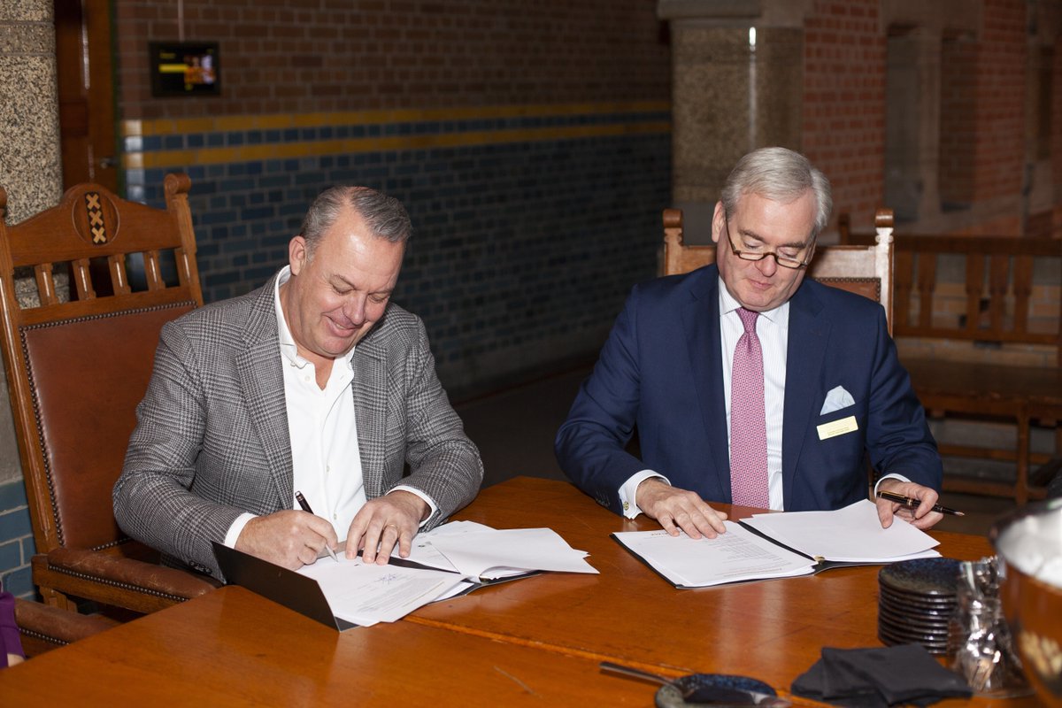 BeursVanBerlage's tweet photo. Beurs van Berlage has chosen Vineyard Premium Catering as its new preferred catering partner. After nearly two decades of collaboration with Maison van den Boer, Beurs van Berlage is closing a remarkable chapter.

https://t.co/jUSGxJfpso https://t.co/OxE3DTIMlA