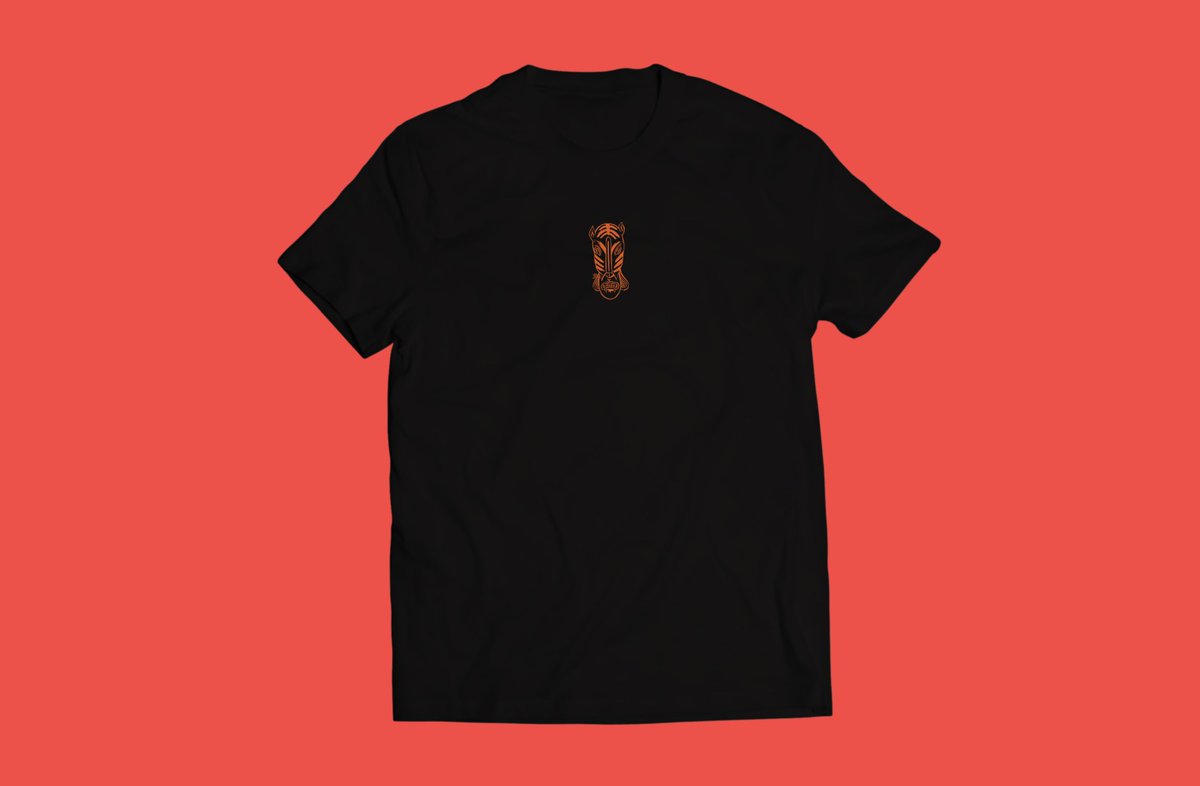 Bundling kaos LelakinHarimau sama buku versi sampul terbaru ada yang tertarik?