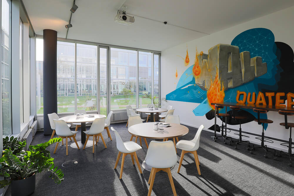 Was ist cooler als das Büro und hat mehr leckere Drinks im Kühlschrank als das Homeoffice?
#coworkingspace #bonn #digitalhub