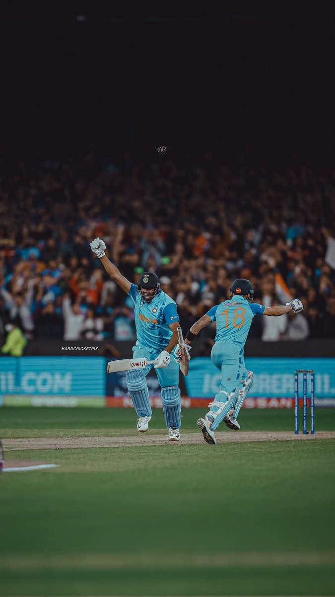 Cricket Picture that Goes Hard tweet media