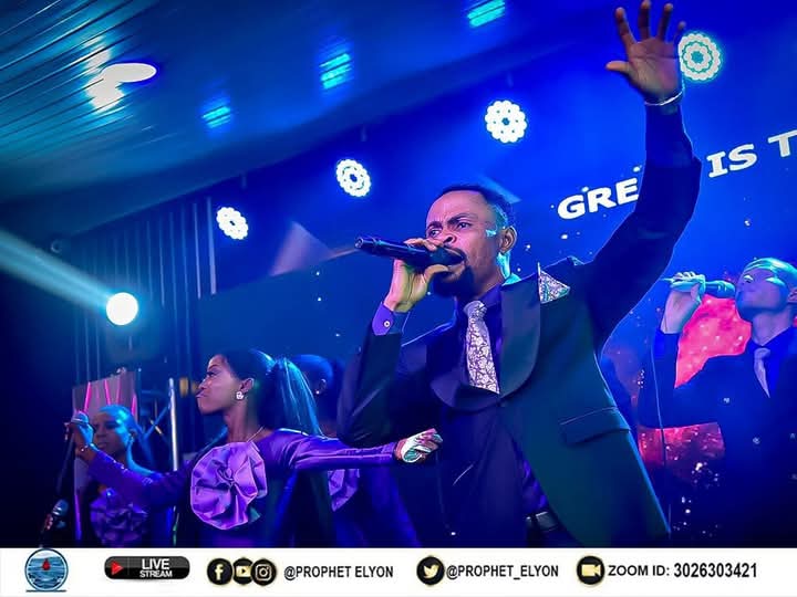 prophet_elyon's tweet photo. GLORIOUS MINISTRATION BY MR PETER AND MISS TAIWO.
SONG TITLE: HOW GREAT IS THE LORD.
#ELOHIMCGCC
#LIVERECORDING
#CAROLSERVICE
#THRONEOFHISREIGN
#17THDEC,2024 https://t.co/XJ0ogyOMsp
