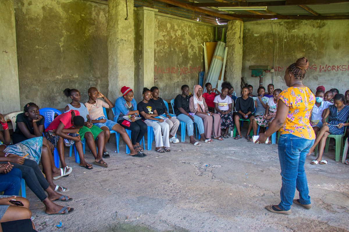 elimu_projects's tweet photo. Last week at Elimu Resource Centre, we hosted a two dynamic Boys &amp; Girls Talks, fostering open discussions and breaking down barriers to set the stage for future success in all areas of life.
#EducationEmpowers
#genderequality
#elimuprojects https://t.co/MA0QwLqwns