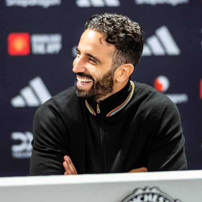 🚨🔴 Rúben Amorim on Rashford saying he needs a new challenge: “He is right! We have here a new challenge, the biggest in football”.

“We are in a difficult situation. I hope all my players are ready”.