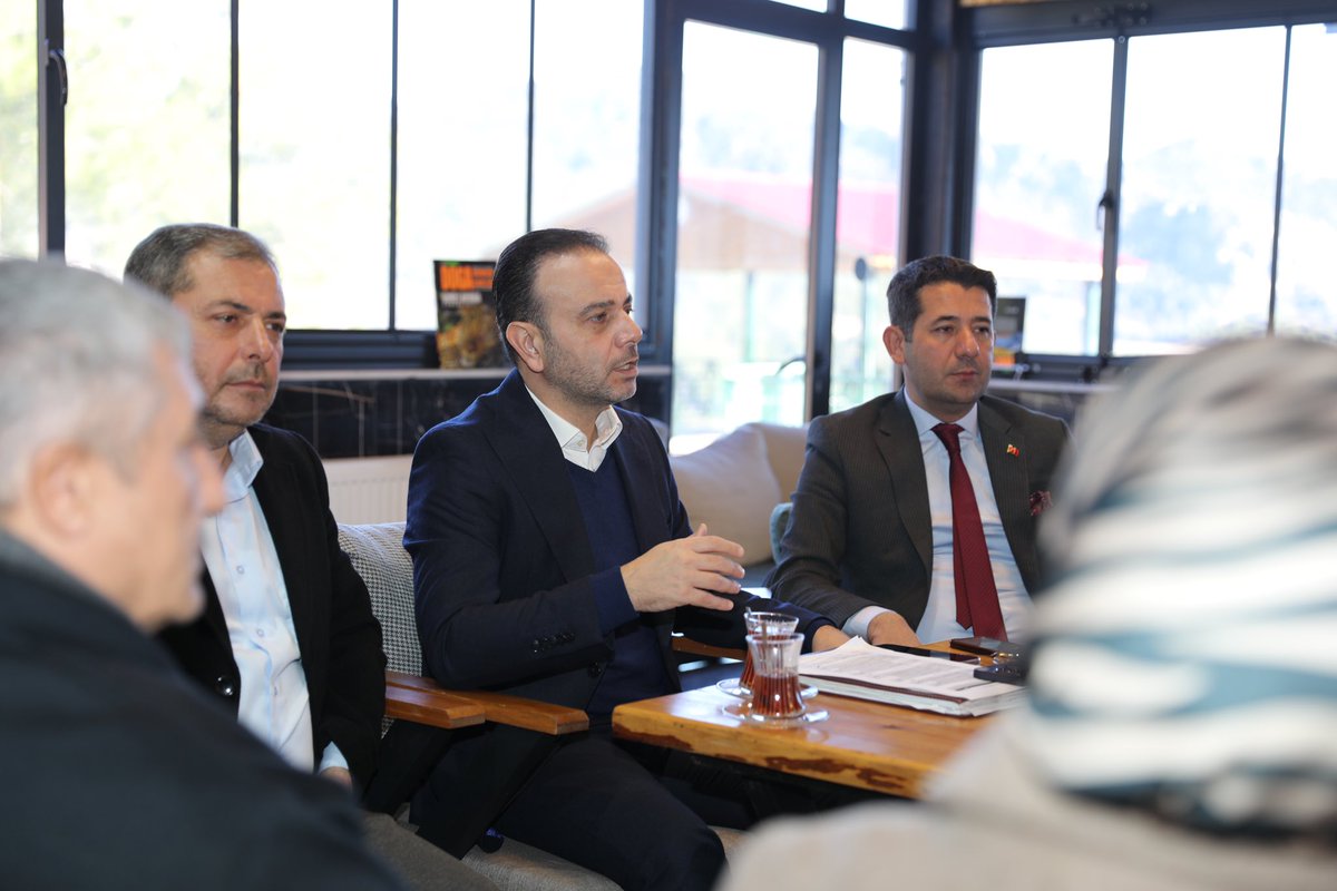 ozangulacti's tweet photo. 📍 Feke

Feke İlçe Teşkilat toplantımızı, Belediye Başkanımızın da katılımıyla gerçekleştirdik. Teşkilatımızın tüm kademeleriyle birlik ve beraberlik içerisinde geleceğe dair çalışma planlarımızı ve umutlarımızı paylaştık.

Cumhur İttifakımızın güçlü temelleri ve AK Belediyecilik tecrübesiyle, Feke’mizin yarınlarını inşa etmek için var gücümüzle çalışacağımızın sözünü verdik.

Feke’mizin dağlarından gelen bu azim, inanç ve güçlü vizyonla Adana’mızı daha ileriye taşıyacağız.

#BirlikteBaşaracağız
#TürkiyeYüzyılı
#GüçlüTeşkilatGüçlüAdana