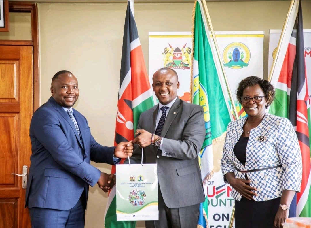 HAPPENING NOW: Courtesy call to Makueni Governor HE Mutula Kilonzo Jnr. by <a href="/KNBStats/">KNBStats</a> team led by Director Mr. A. Awes prior to Launch of Government of Makueni County County Statistical Abstract 2024, (CSA) County Indicators Handbook, Ward Development Profiles
#statistics #data