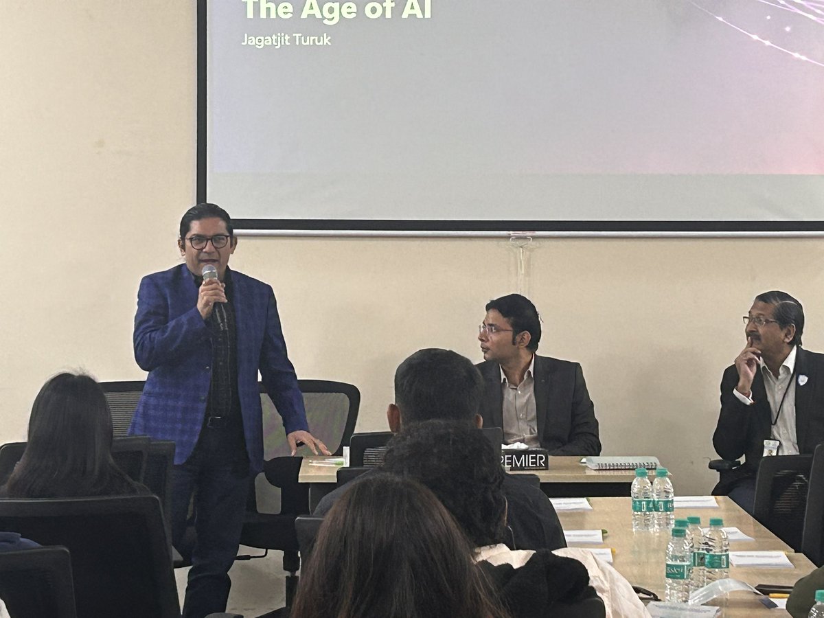 Gunjan C Patel tweet media