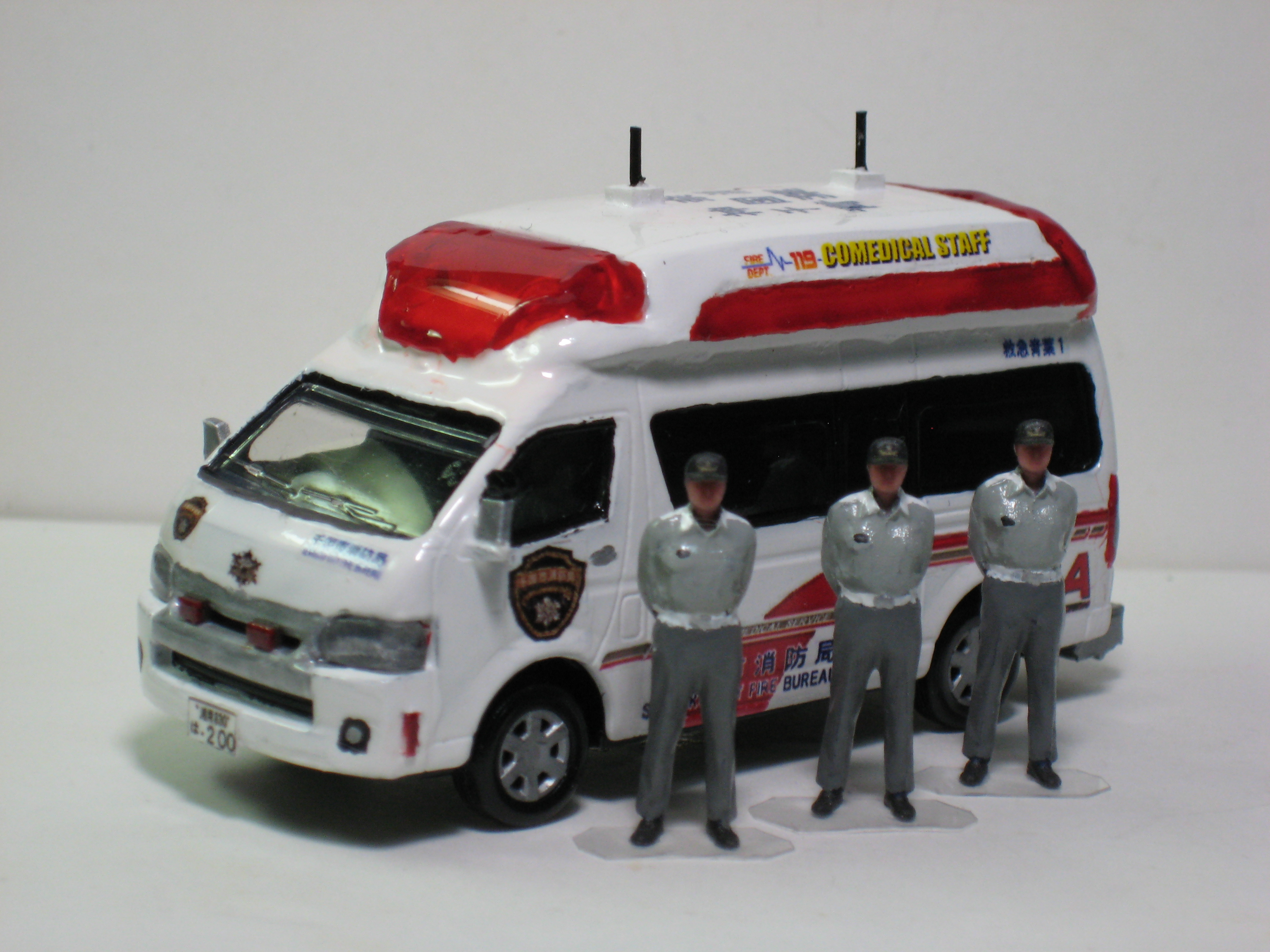 マシンX様専用 トミカ救急車「カスタム」C-CABIN 仕様 - メルカリ
